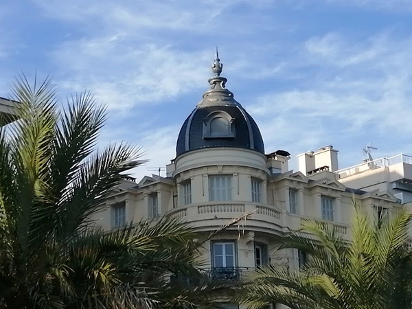 toiture_carrousel_Dôme en ardoises à Niçe