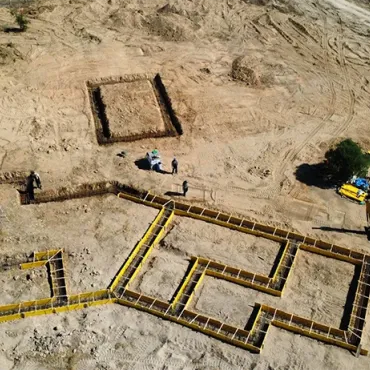 début de terassement maison en cours par Passive house Construction